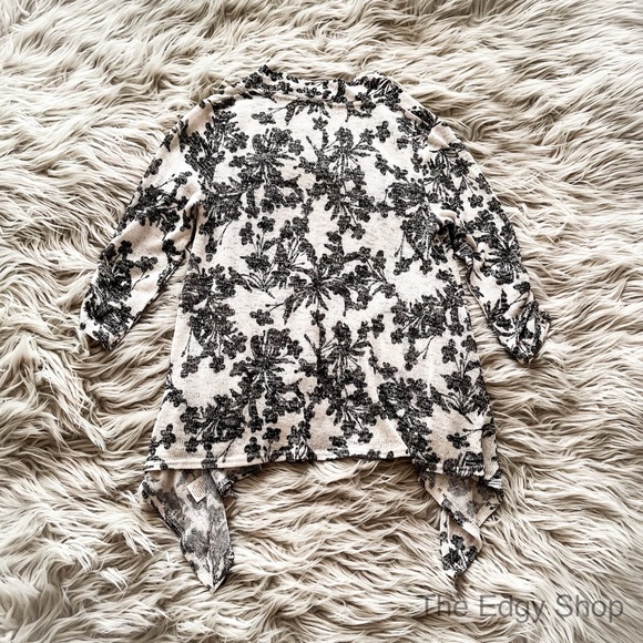 41 Hawthorn | Rachael Ruched Sleeve Lightweight Cardigan - Picture 2 of 6